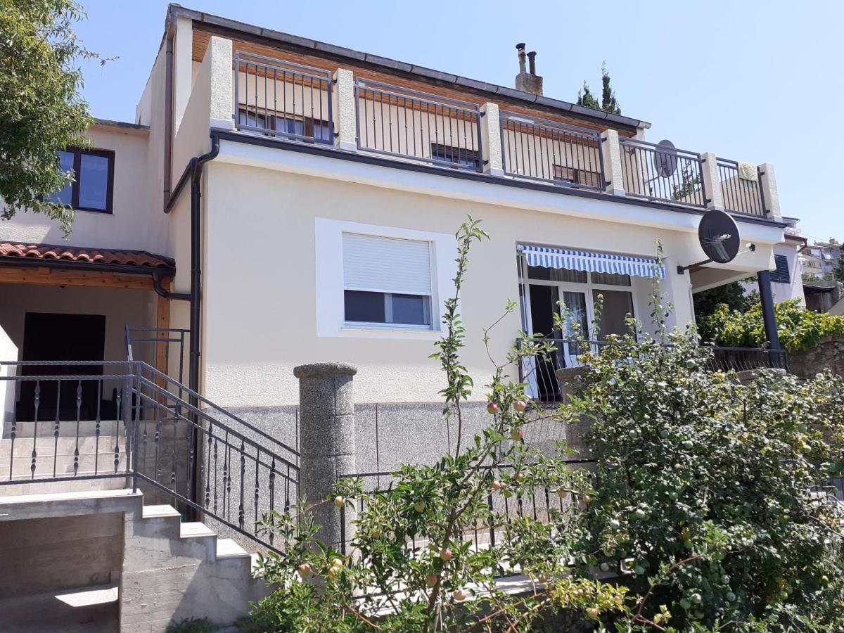 Apartman Helena Сен Екстериор снимка