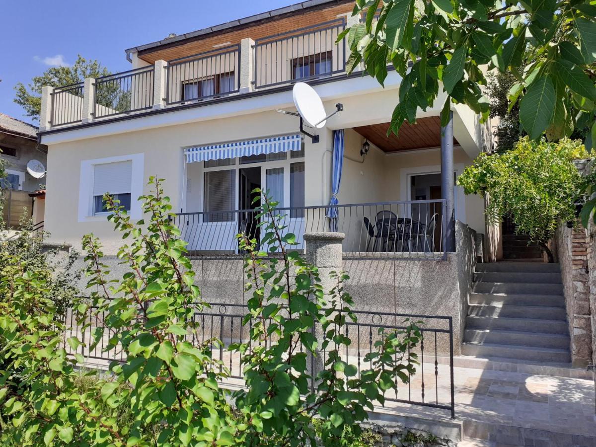 Apartman Helena Сен Екстериор снимка