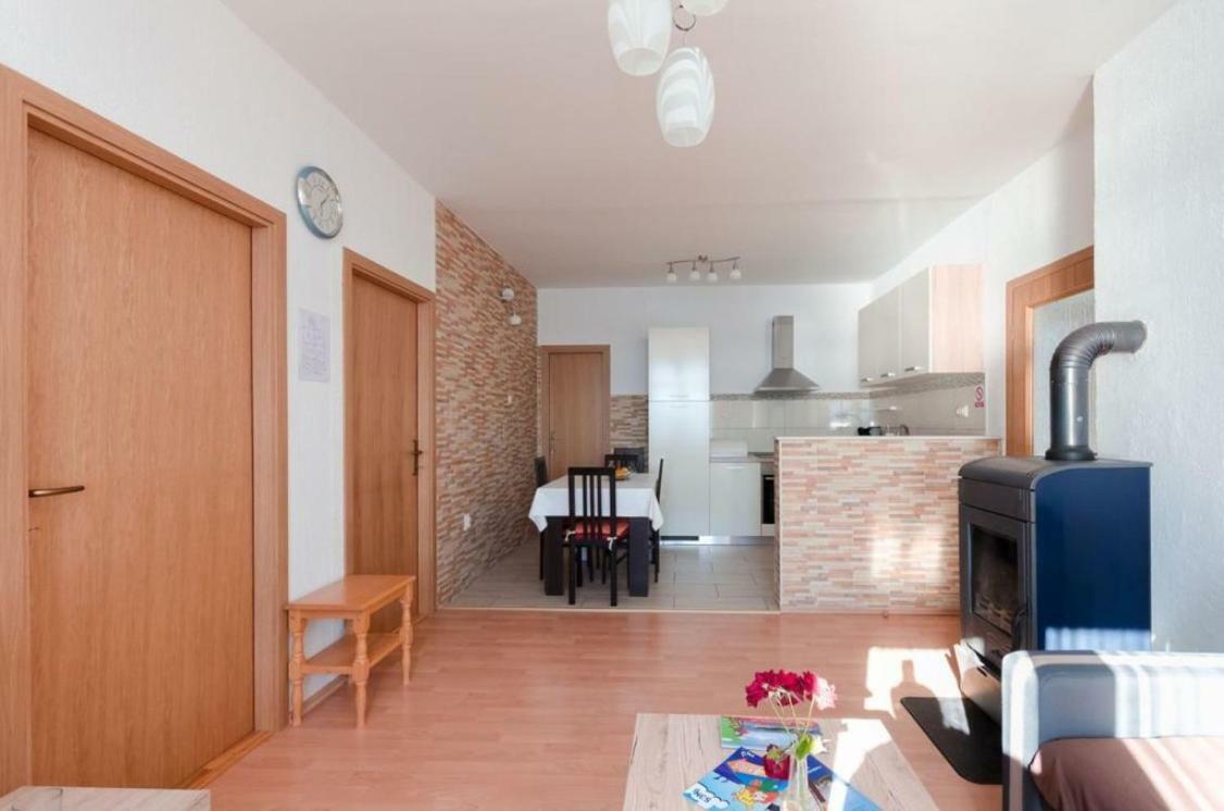 Apartman Helena Сен Екстериор снимка