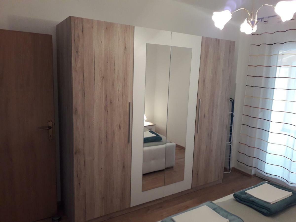 Apartman Helena Сен Екстериор снимка